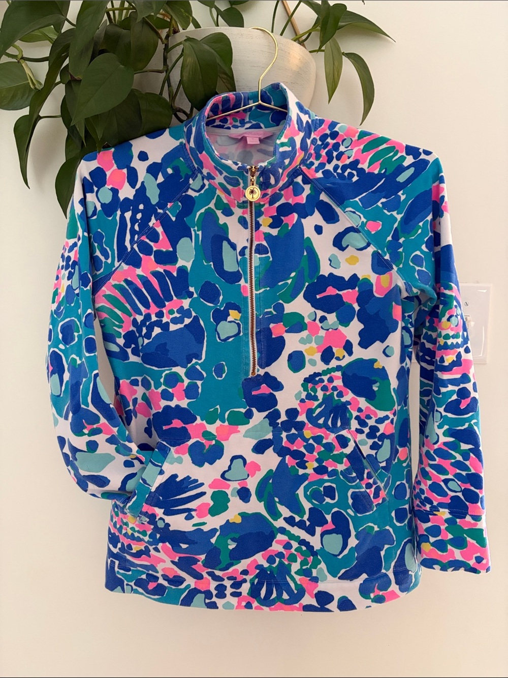 Lilly Pulitzer Women’s Pop-Over Size Small